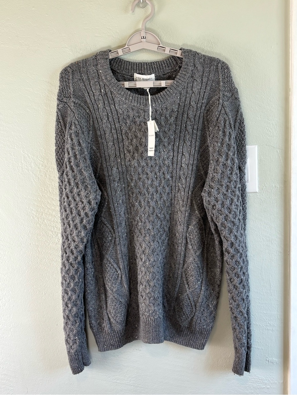 Bundle 2/$30! NWT Textured Cable Crewneck Sweater Gray Womens L